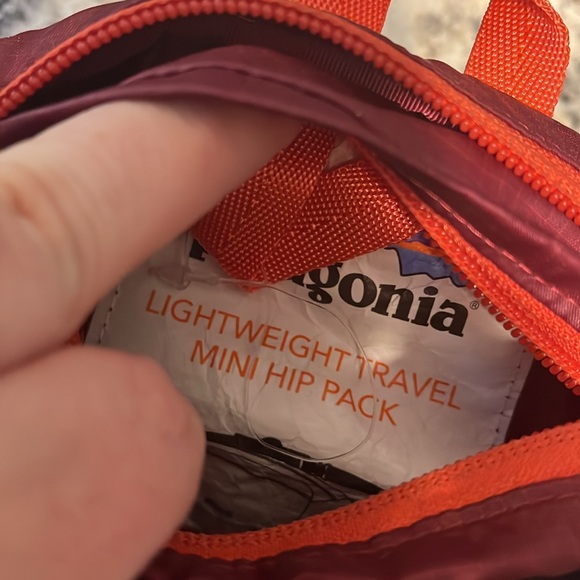 Patagonia lightweight travel mini hip pack - Picture 2 of 5